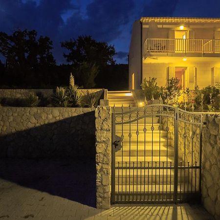 Hedera Estate, Villa Hedera VII Затон Экстерьер фото