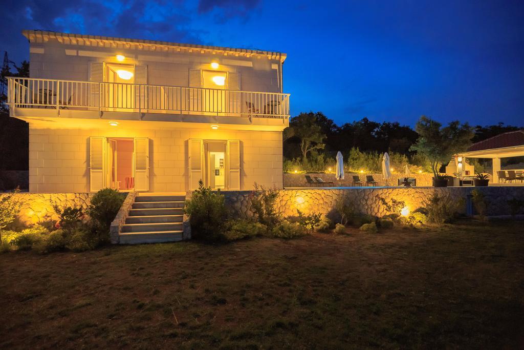 Hedera Estate, Villa Hedera VII Затон Экстерьер фото