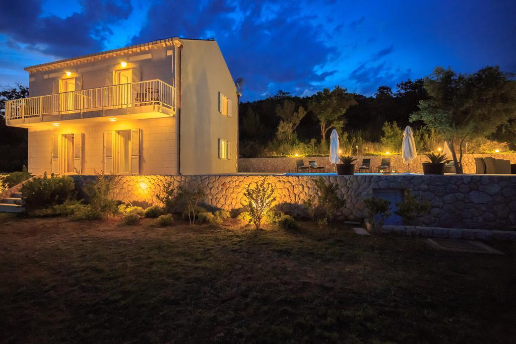 Hedera Estate, Villa Hedera VII Затон Экстерьер фото