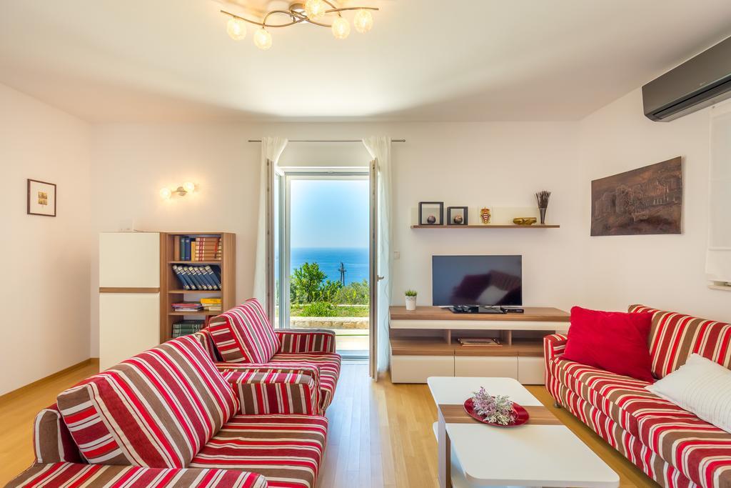 Hedera Estate, Villa Hedera VII Затон Экстерьер фото