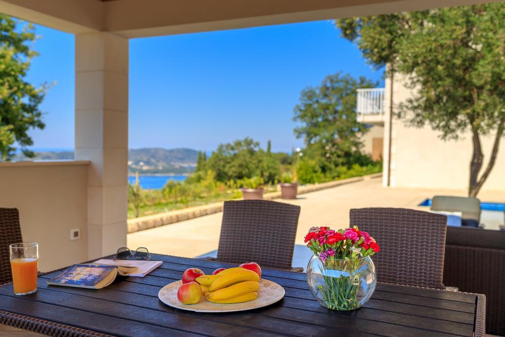 Hedera Estate, Villa Hedera VII Затон Экстерьер фото