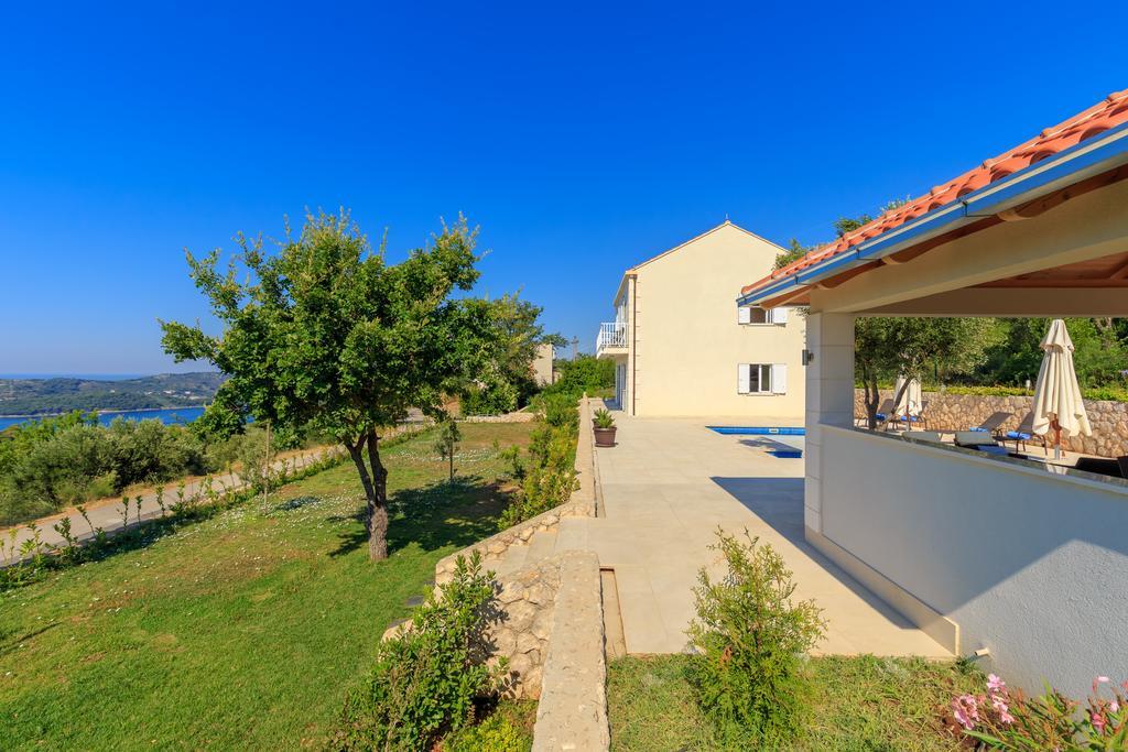 Hedera Estate, Villa Hedera VII Затон Экстерьер фото